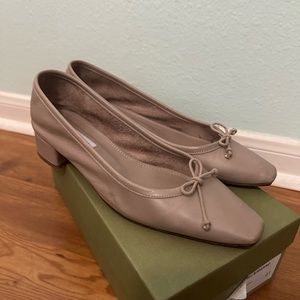 about arianne mina pumps tan